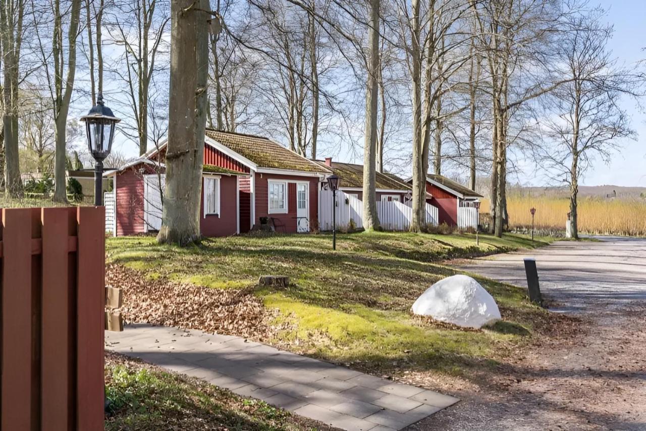Ringsjoe Waerdshus Stugor Hoor Exterior photo