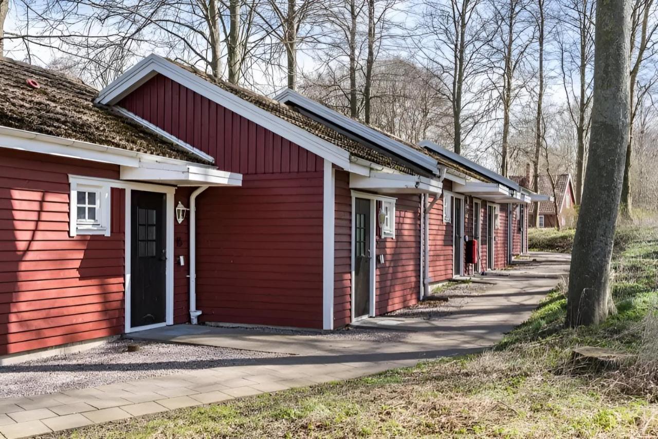 Ringsjoe Waerdshus Stugor Hoor Exterior photo